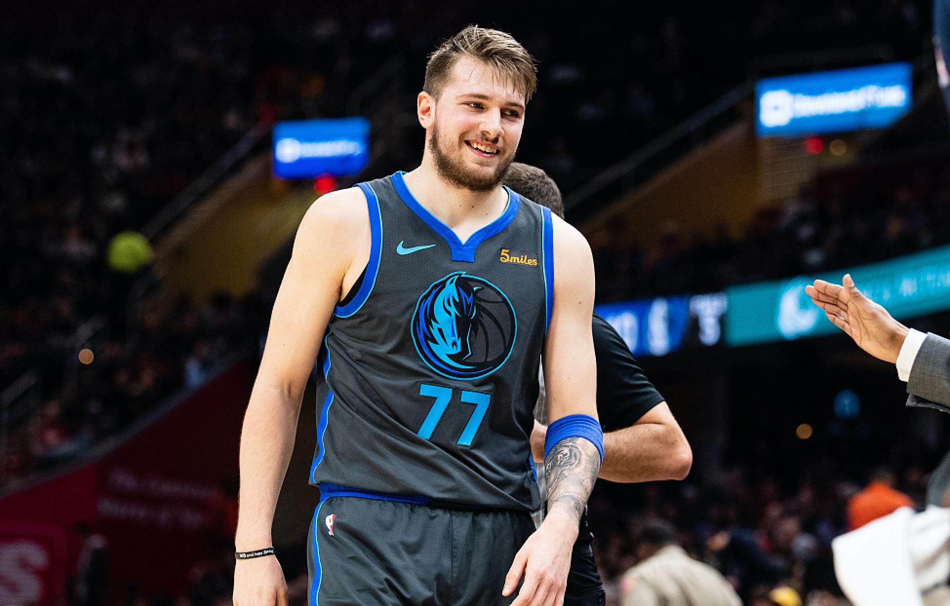 深拉扯的中 深拉扯的中